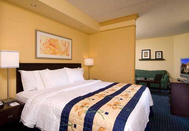 สปริงฮิลล์ สวีท นอร์ฟอล์ค โอลด์ ดอมิเนียน ยูนิเวอร์ซิตี้ Hotel นอร์ฟอล์ก ภายนอก รูปภาพ